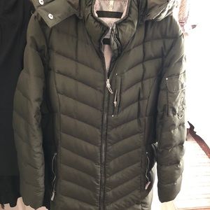 Eddie Bauer goose down coat size XL